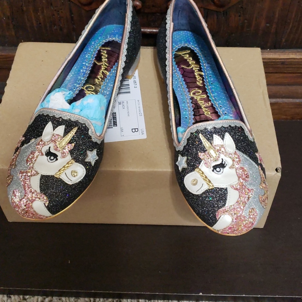 Sold-NIB Misty Reins Flats (sz. 38) 7-7.5